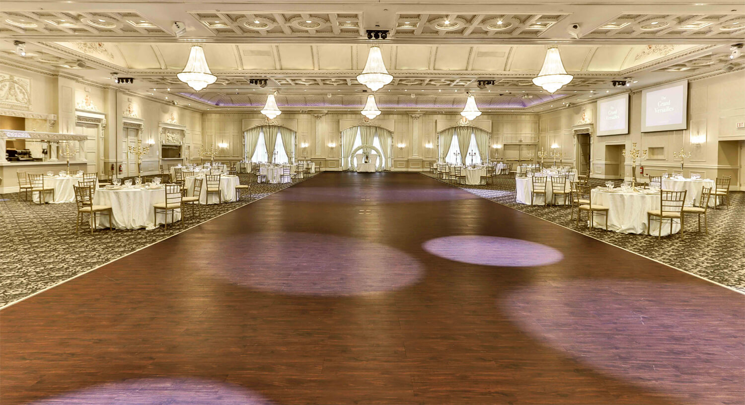 The West Wing (Grand Versailles) Venue dance floor